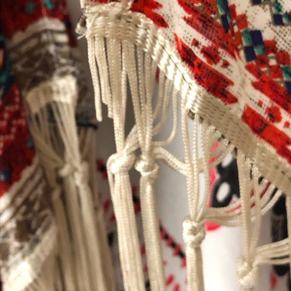 UMGEE fringed kimono, size S/M - Picture 8 of 10